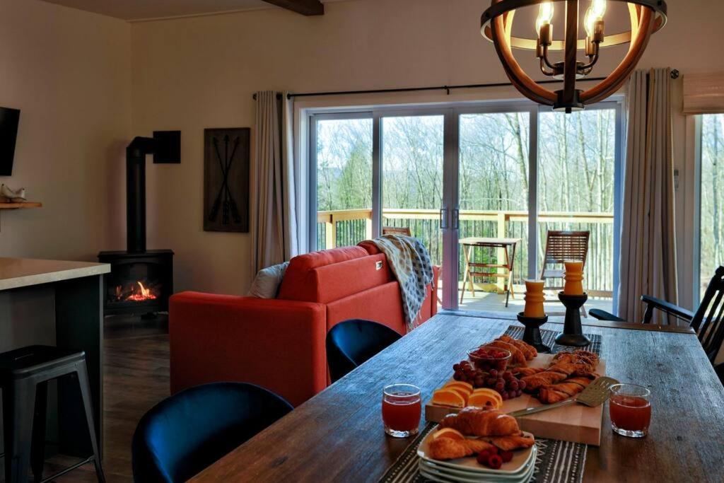 אורפורד Chalet Woodpecker Lodge - Chaleureux Avec Foyer. מראה חיצוני תמונה
